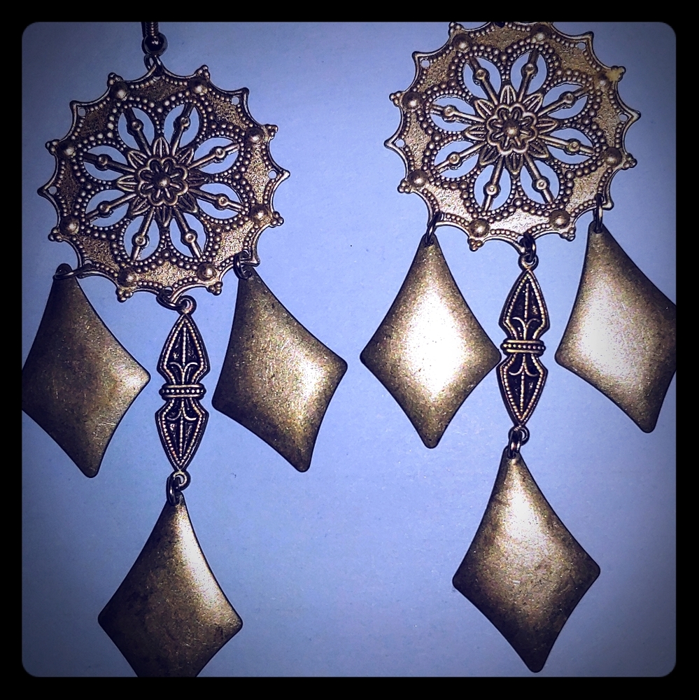 ✅ *Select jewelry: 5 for $25*  Dangly Earrings